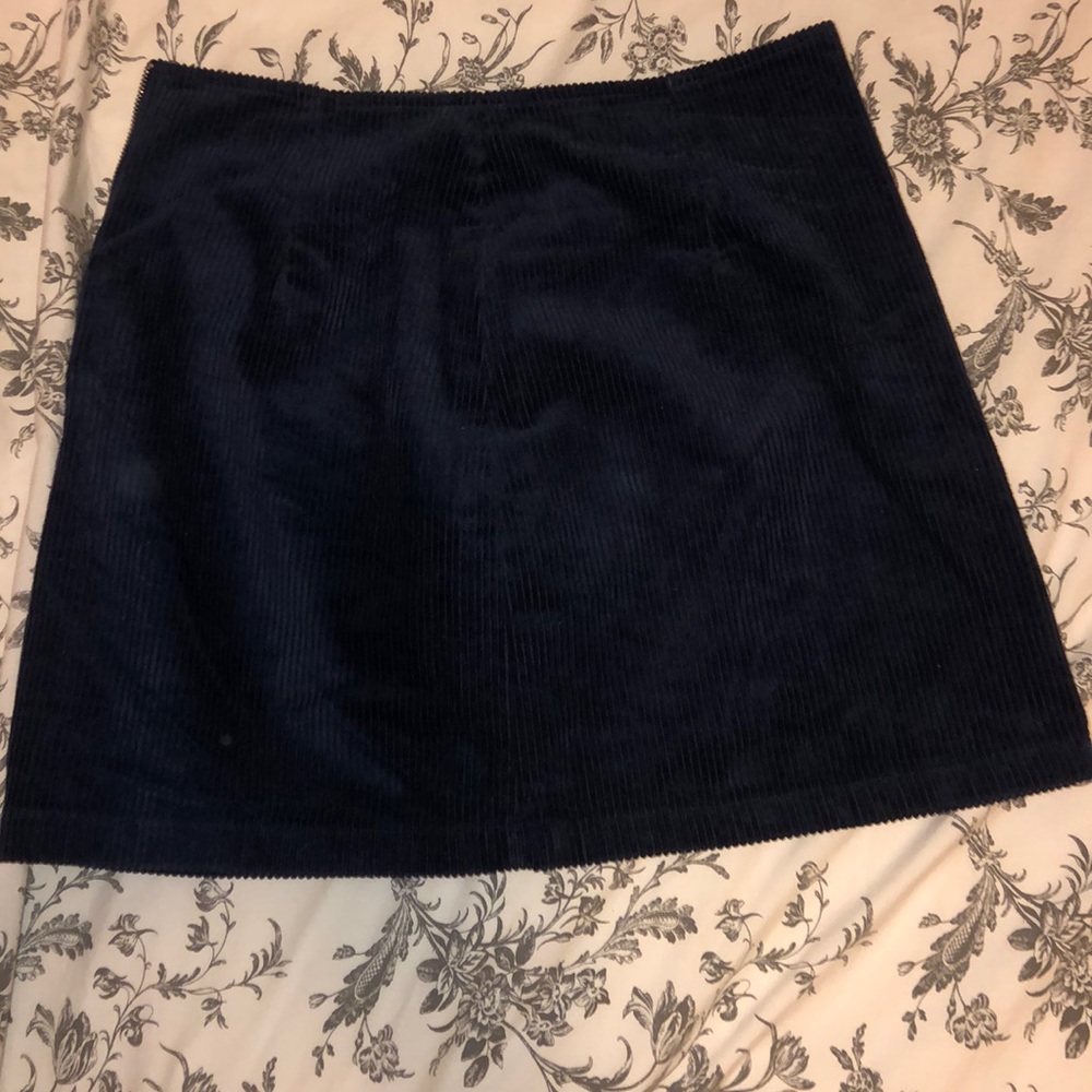 Kendall and Kylie corduroy skirt!